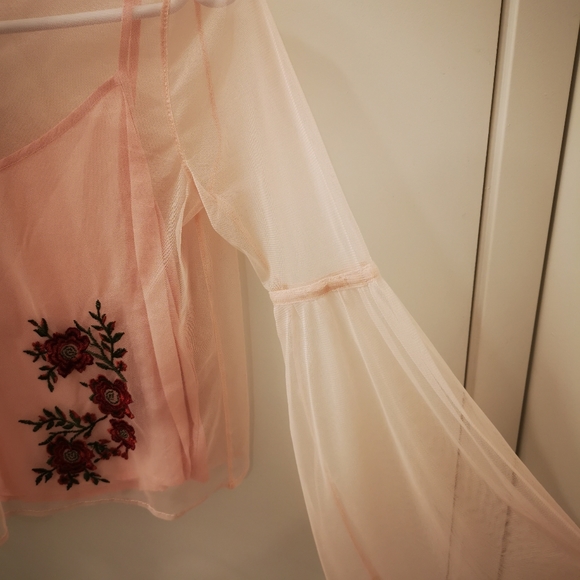 NWOT Hollister mesh light pink tank top - Picture 3 of 5